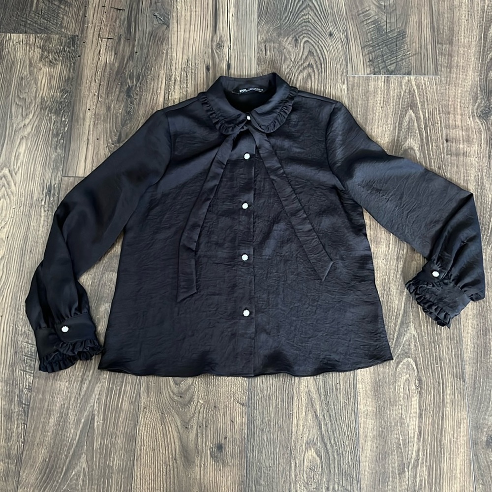 ZARA WOMENS BLOUSE WITH PEARL BUTTONS